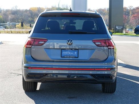 Certified 2024 Volkswagen Tiguan SE R-Line image 6