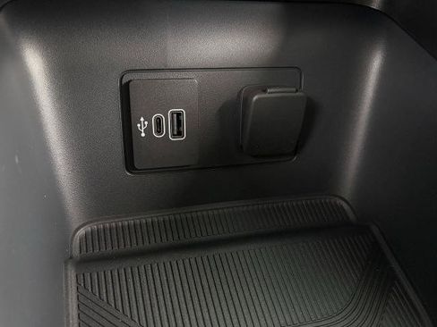 New 2026 Ford Explorer Active RWD image 47