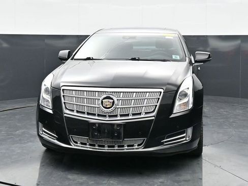 Used 2013 Cadillac XTS Platinum FWD image 2