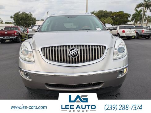 Used 2011 Buick Enclave CXL w/ Trailering Provision Package FWD image 8