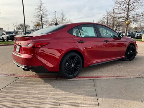 New 2026 Toyota Camry Hybrid image 5