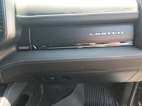 Used 2024 RAM 2500 Limited image 32