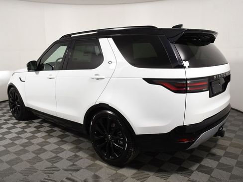 New 2026 Land Rover Discovery Limited Edition image 3