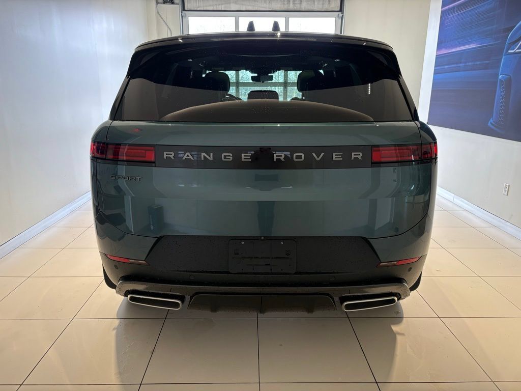 New 2026 Land Rover Range Rover Sport SE AWD/4WD image 3