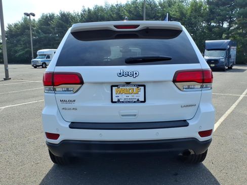 Used 2022 Jeep Grand Cherokee Laredo X AWD/4WD image 5