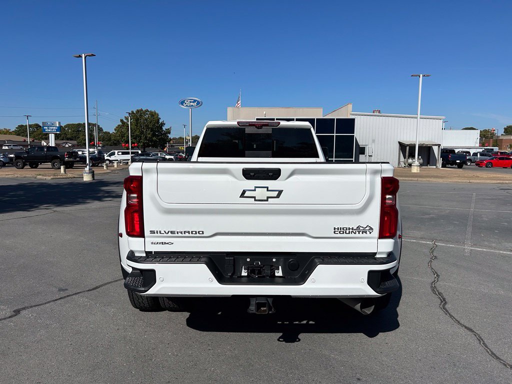 Used 2025 Chevrolet Silverado 3500 High Country w/ Technology Package AWD/4WD image 6