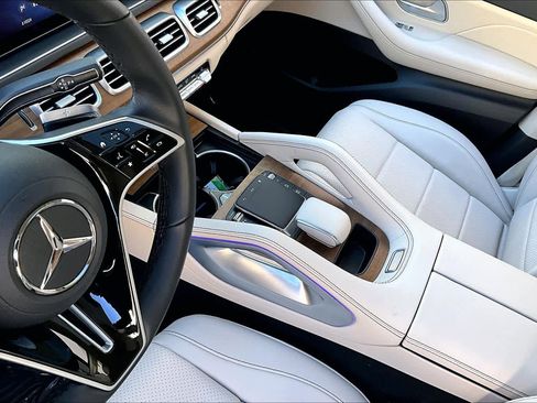 Used 2025 Mercedes-Benz GLE 350 4MATIC image 16