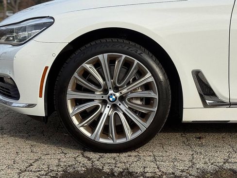 Used 2016 BMW 750i xDrive image 12