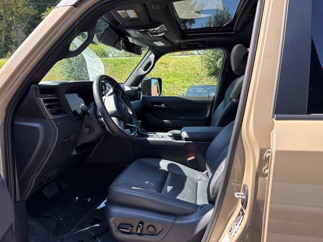 Used 2024 Lexus GX 550 AWD/4WD image 20