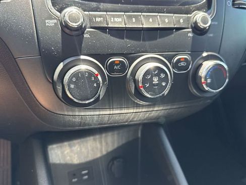 Used 2018 Kia Forte LX FWD image 16