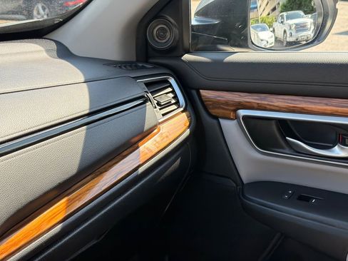 Used 2018 Honda CR-V Touring image 31