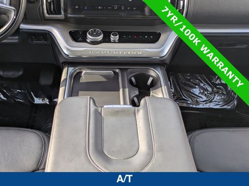 Certified 2025 Ford Expedition Max Platinum w/ Driver's Package AWD/4WD image 23