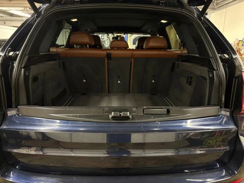 Used 2017 BMW X5 xDrive50i image 11
