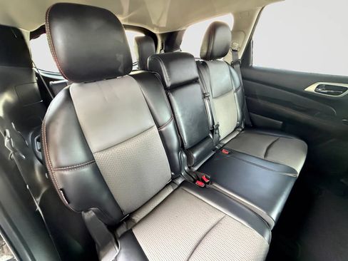 Used 2019 Nissan Pathfinder SV w/ Rock Creek Edition AWD/4WD image 18