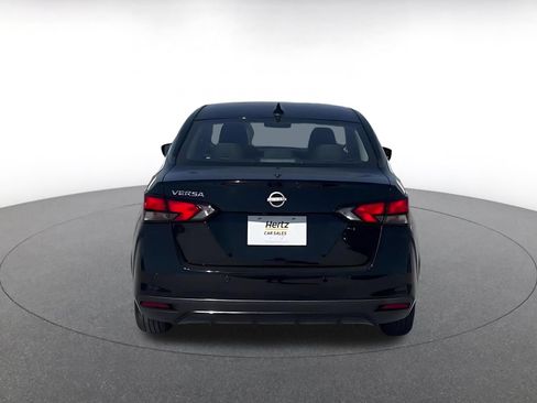 Used 2025 Nissan Versa SV FWD image 12