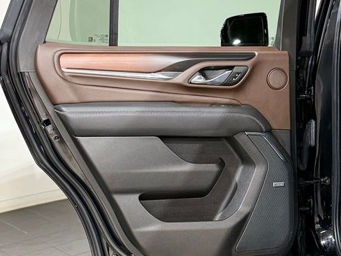 Used 2022 GMC Yukon Denali w/ Denali Ultimate Package image 52