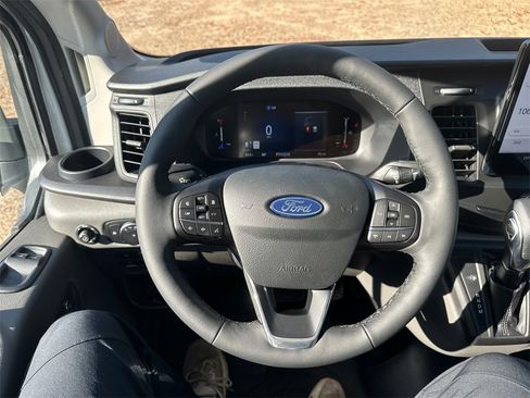 New 2026 Ford Transit 250 148 Medium Roof image 17