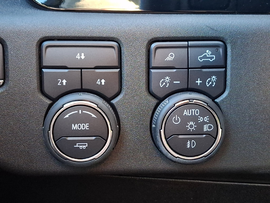 Used 2025 Chevrolet Silverado 3500 LT w/ Trail Boss Package AWD/4WD image 23