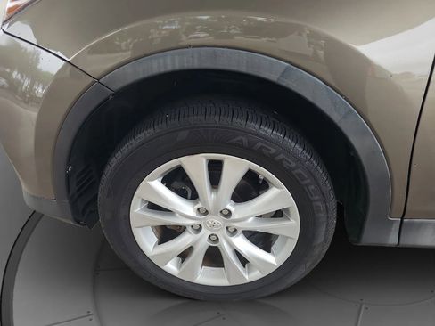 Used 2014 Toyota RAV4 Limited image 22