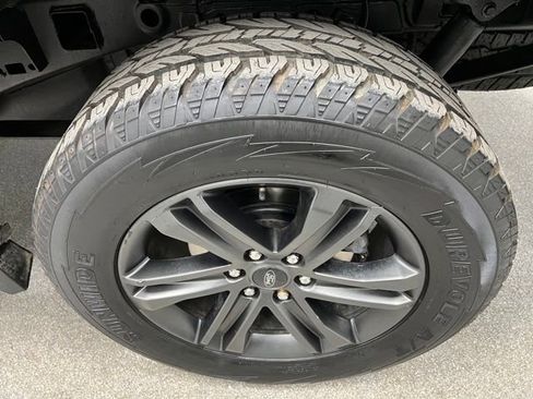Used 2021 Ford F150 4x4 SuperCrew image 16