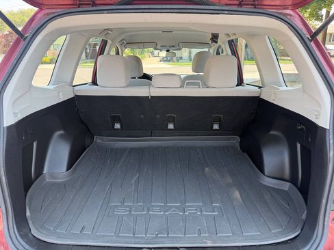 Used 2014 Subaru Forester 2.5i AWD/4WD image 22