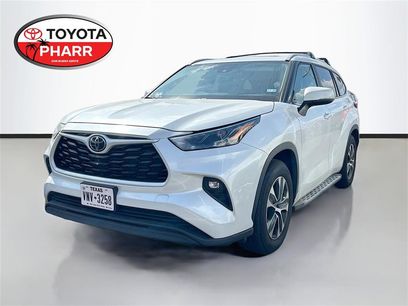 Used 2024 Toyota Highlander XLE