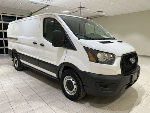 Used 2024 Ford Transit 150 Low Roof RWD image 7