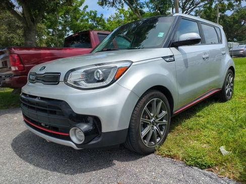 Used 2019 Kia Soul ! w/ Technology Package FWD image 3