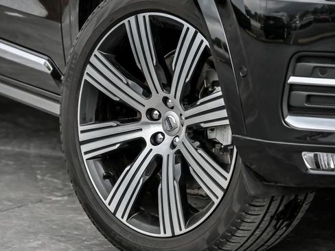 Used 2024 Volvo XC90 B5 Plus AWD/4WD image 4