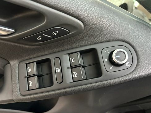 Used 2010 Volkswagen GTI 4-Door FWD image 23