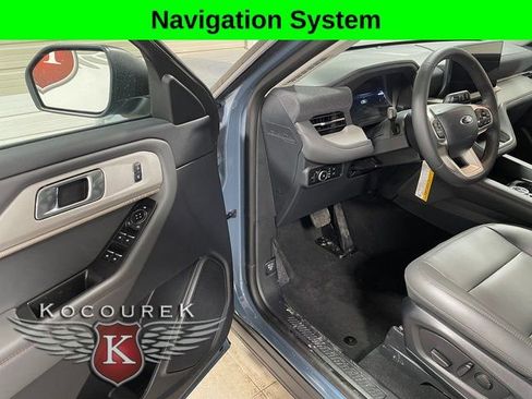 New 2026 Ford Explorer Active w/ Active Comfort Package AWD/4WD image 10