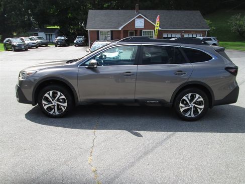 Used 2021 Subaru Outback Limited w/ Popular Package #2 AWD/4WD image 1