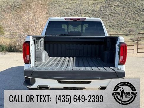 Used 2023 GMC Sierra 1500 AT4 w/ Technology Package image 5