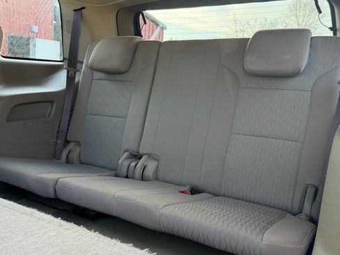 Used 2017 GMC Yukon SLE image 12