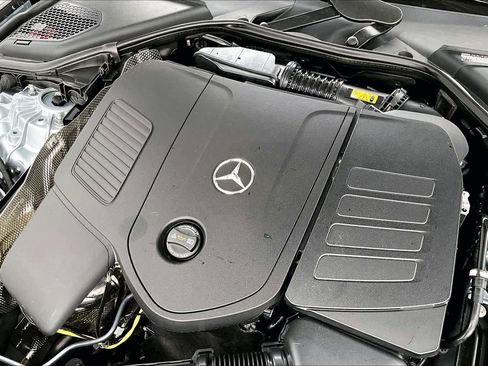 Certified 2025 Mercedes-Benz E 350 4MATIC Sedan image 32