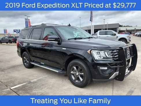 Used 2019 Ford Expedition XLT w/ Equipment Group 202A AWD/4WD image 1