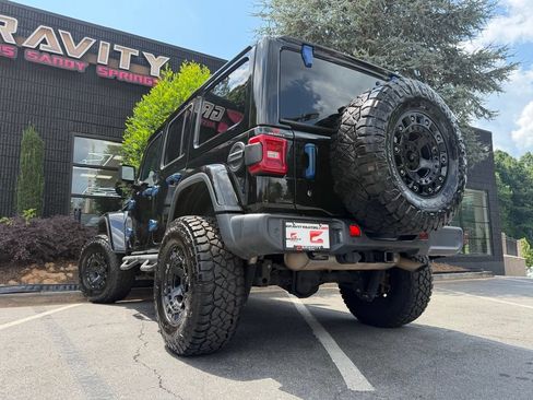 Used 2019 Jeep Wrangler Unlimited Sahara w/ Quick Order Package 24M Moab AWD/4WD image 20