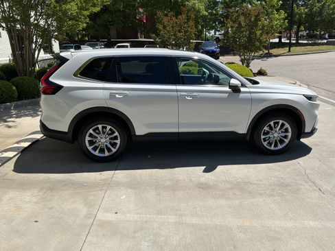 Used 2025 Honda CR-V EX-L image 11