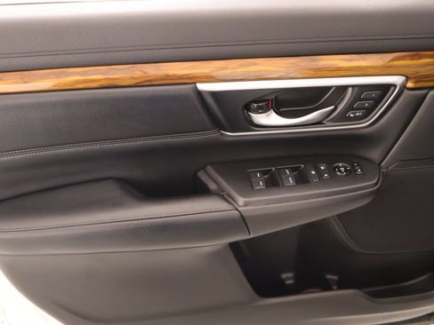 Used 2019 Honda CR-V Touring image 17
