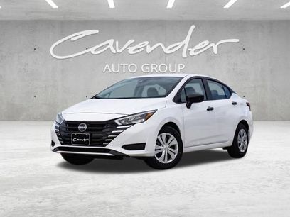 New 2025 Nissan Versa S w/ Trunk Package