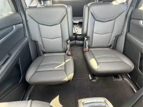 Used 2024 Cadillac XT6 Sport w/ Technology Package image 18