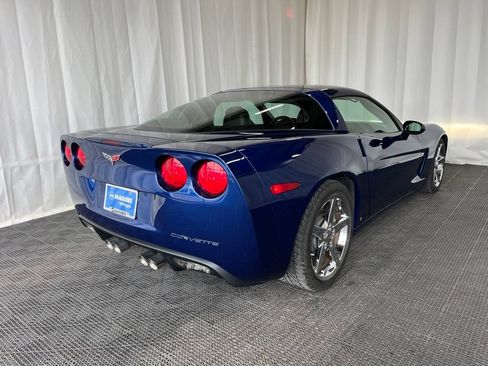 Used 2007 Chevrolet Corvette Coupe w/ Preferred Equipment Group RWD image 22