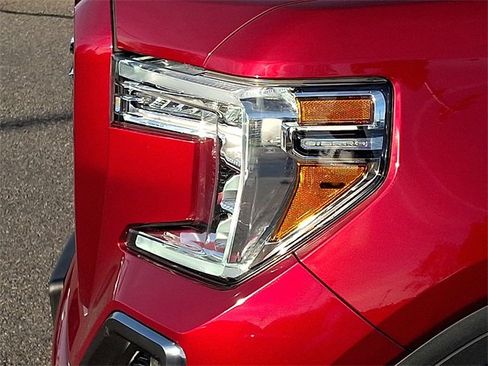 Used 2021 GMC Sierra 1500 AT4 w/ Technology Package image 30