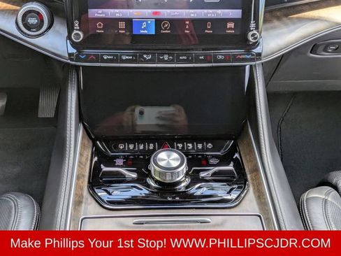 Used 2022 Jeep Grand Wagoneer Series I AWD/4WD image 18
