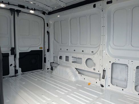 New 2026 Ford Transit 250 148 Medium Roof image 13
