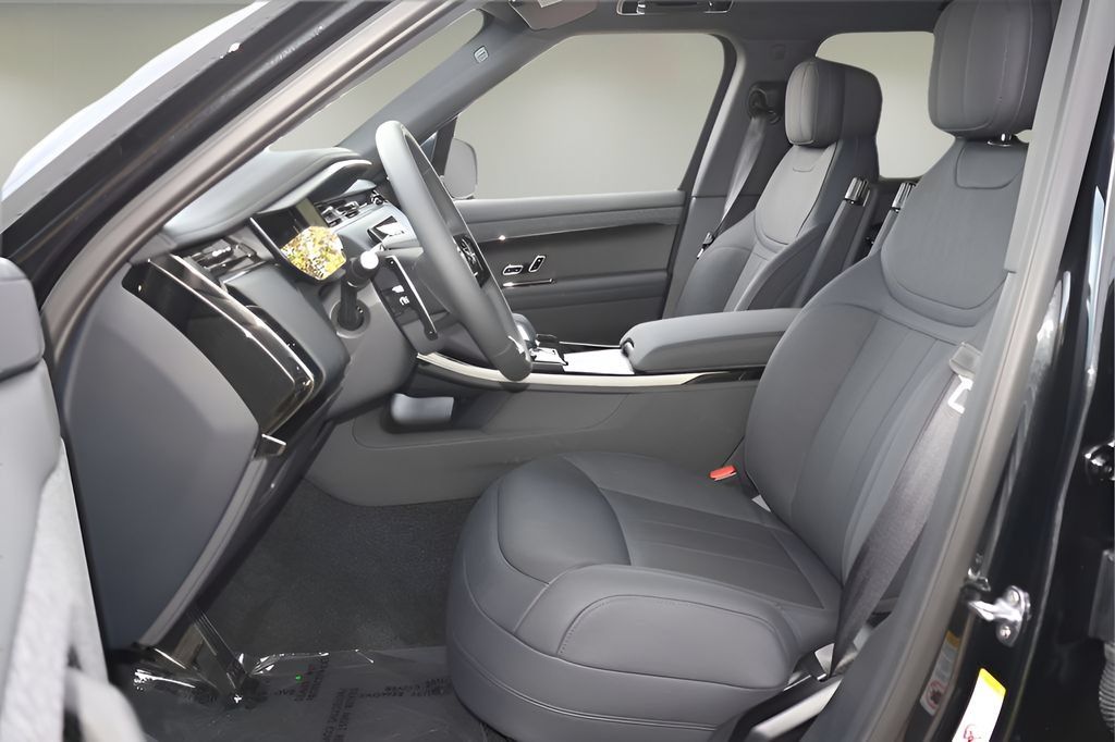 New 2026 Land Rover Range Rover Sport Dynamic SE AWD/4WD image 11