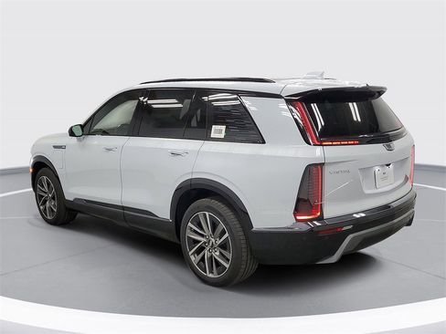 New 2026 Cadillac Vistiq Sport w/ LPO, Floor Liner Package image 4