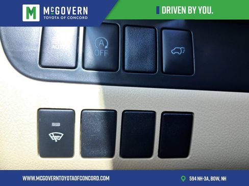 Used 2019 Toyota Highlander XLE AWD/4WD image 24