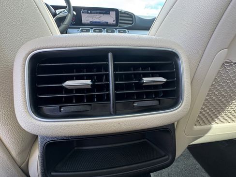 New 2026 Mercedes-Benz GLE 450e 4MATIC image 30