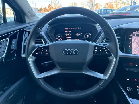 Used 2023 Audi Q4 e-tron Premium Plus w/ Premium Plus image 20